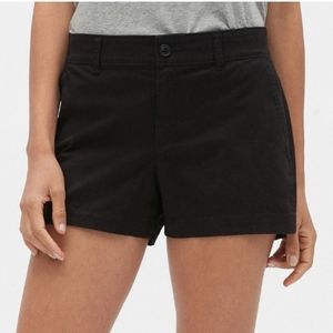 GAP Mid Rise Khaki Shorts black